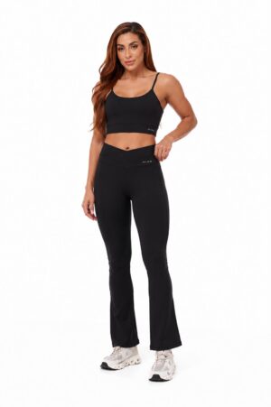 Conjunto Top + Calça Flare em Poliamida Premium
